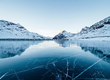 欧冠淘汰赛下注-国王20年只进1次季后赛，却还在假装要赢球