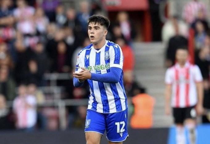 欧冠比分预测-罗马诺：曼联小将阿马斯纯租借加盟诺维奇的交易已敲定